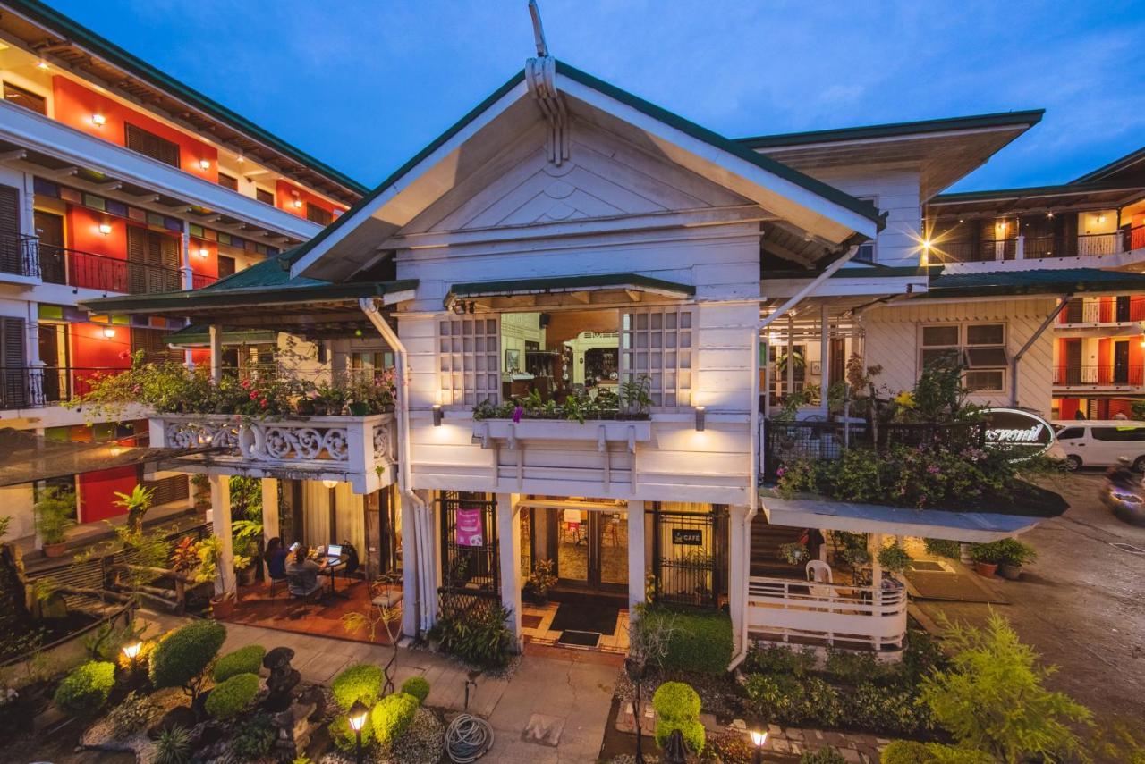 Rosvenil Hotel Таклобан Екстериор снимка